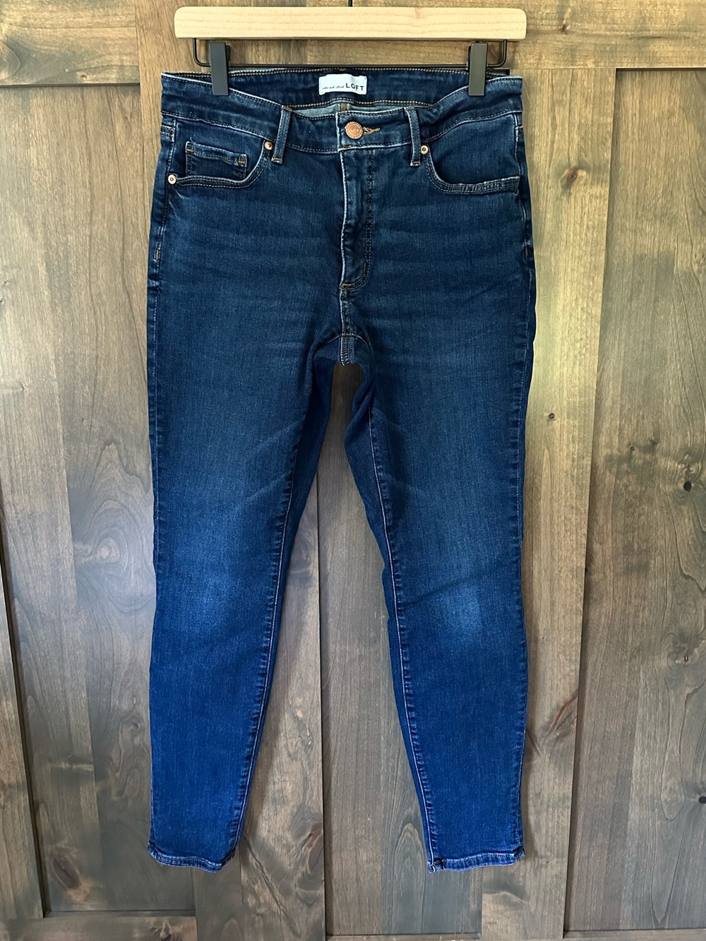 LOFT Women’s Curvy Skinny Crop Jean